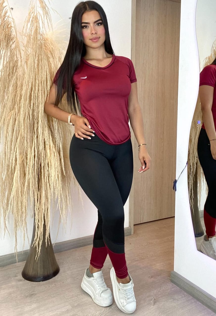 Conjunto 2 Piezas - Leggings y Camiseta Ref: 8020