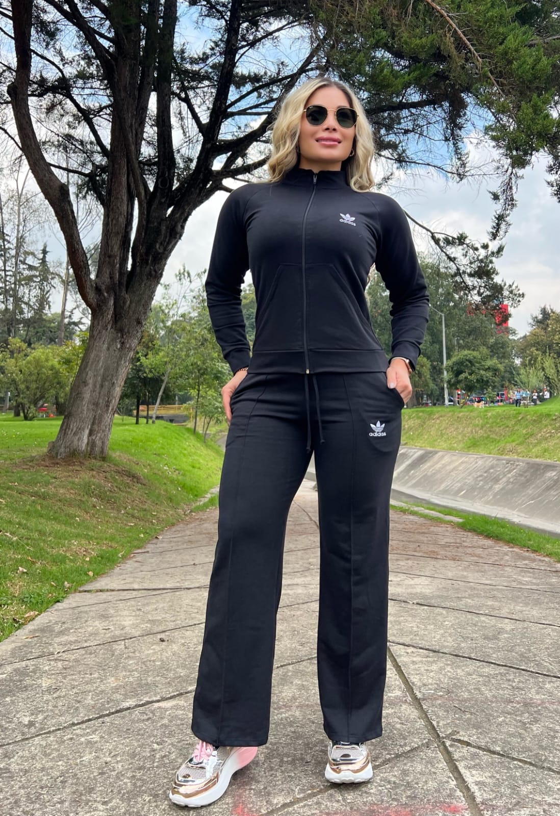 Conjunto 2 Piezas - Pantalón y Chaqueta en Burda Premium Ref: 570