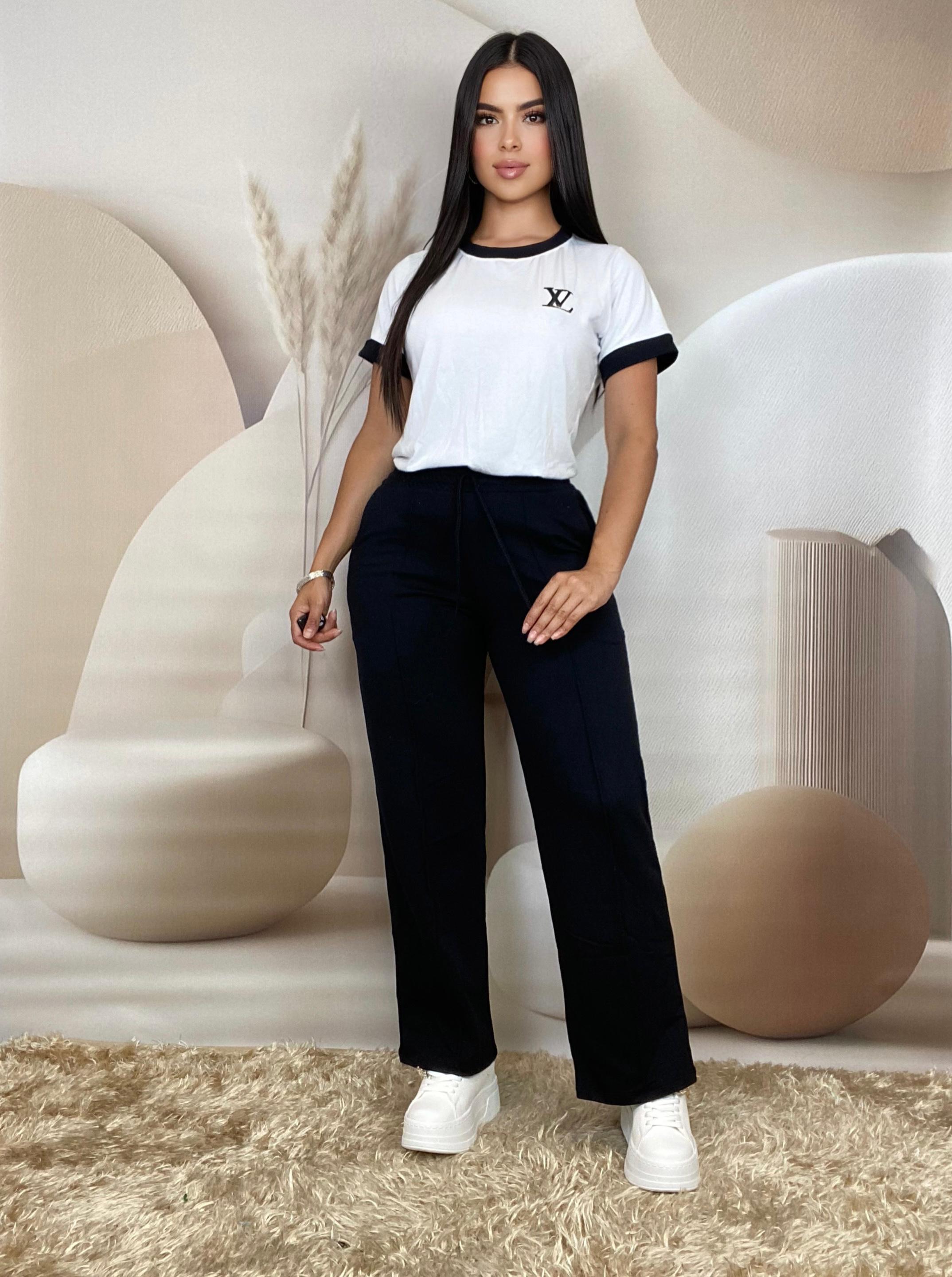 Conjunto 2 Piezas - Pantalón en Burda y Camiseta en Algodón con Logo Bordado Ref: 800