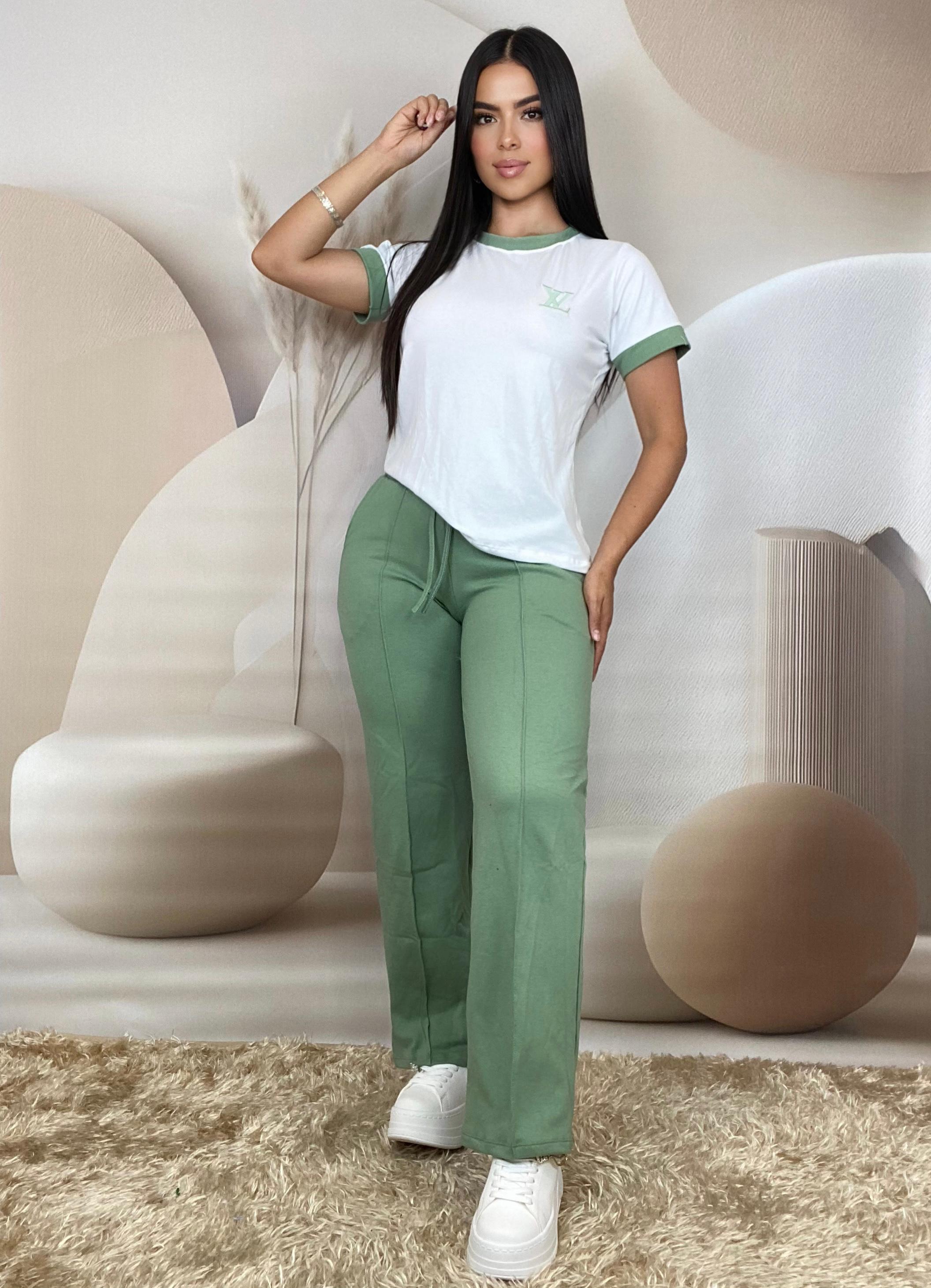 Conjunto 2 Piezas - Pantalón en Burda y Camiseta en Algodón con Logo Bordado Ref: 800