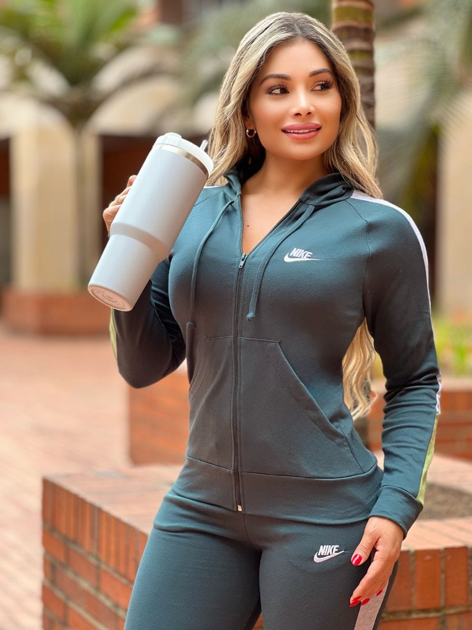 Conjunto 2 Piezas - Chaqueta y Jogger en Burda Ref: 590