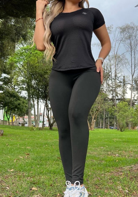 Conjunto 2 Piezas - Leggings en Suplex y Camiseta en Tela Capritti Ref: 2010