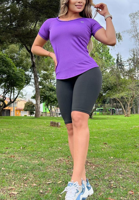 Conjunto 2 Piezas - Biker en Suplex y Camiseta en Capri Ref: 2020