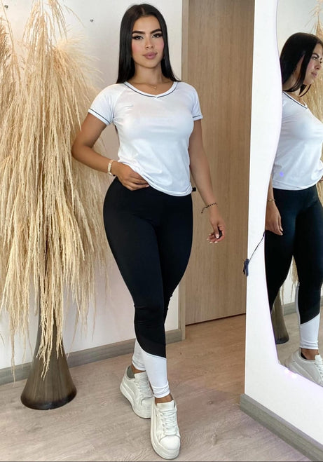 Conjunto 2 Piezas - Leggings y Camiseta Ref: 8020