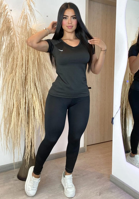 Conjunto 2 Piezas - Leggings y Camiseta Ref: 8020