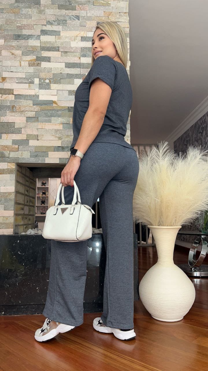 Conjunto 2 Piezas - Pantalón en Burda y Blusa Algodón Licrado Ref: 450